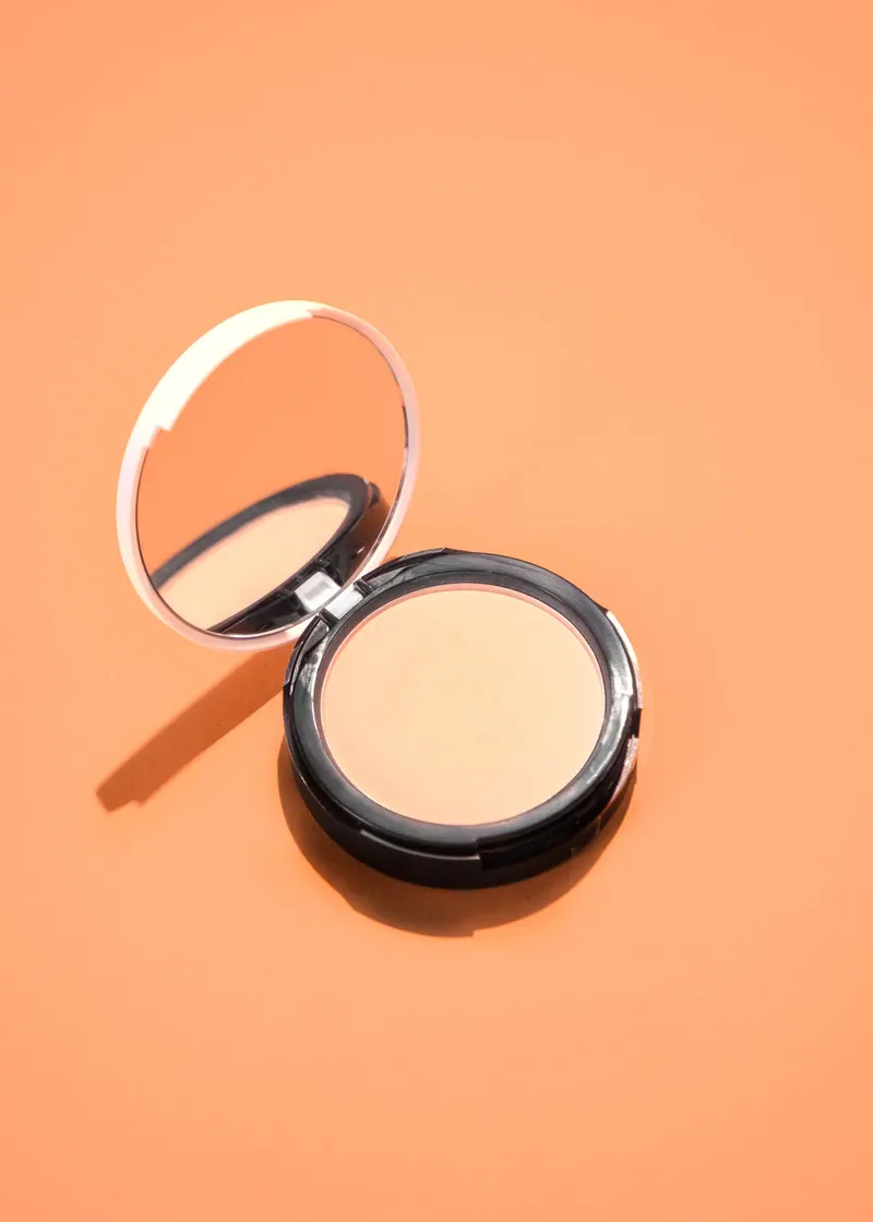 Silk Blur Compact