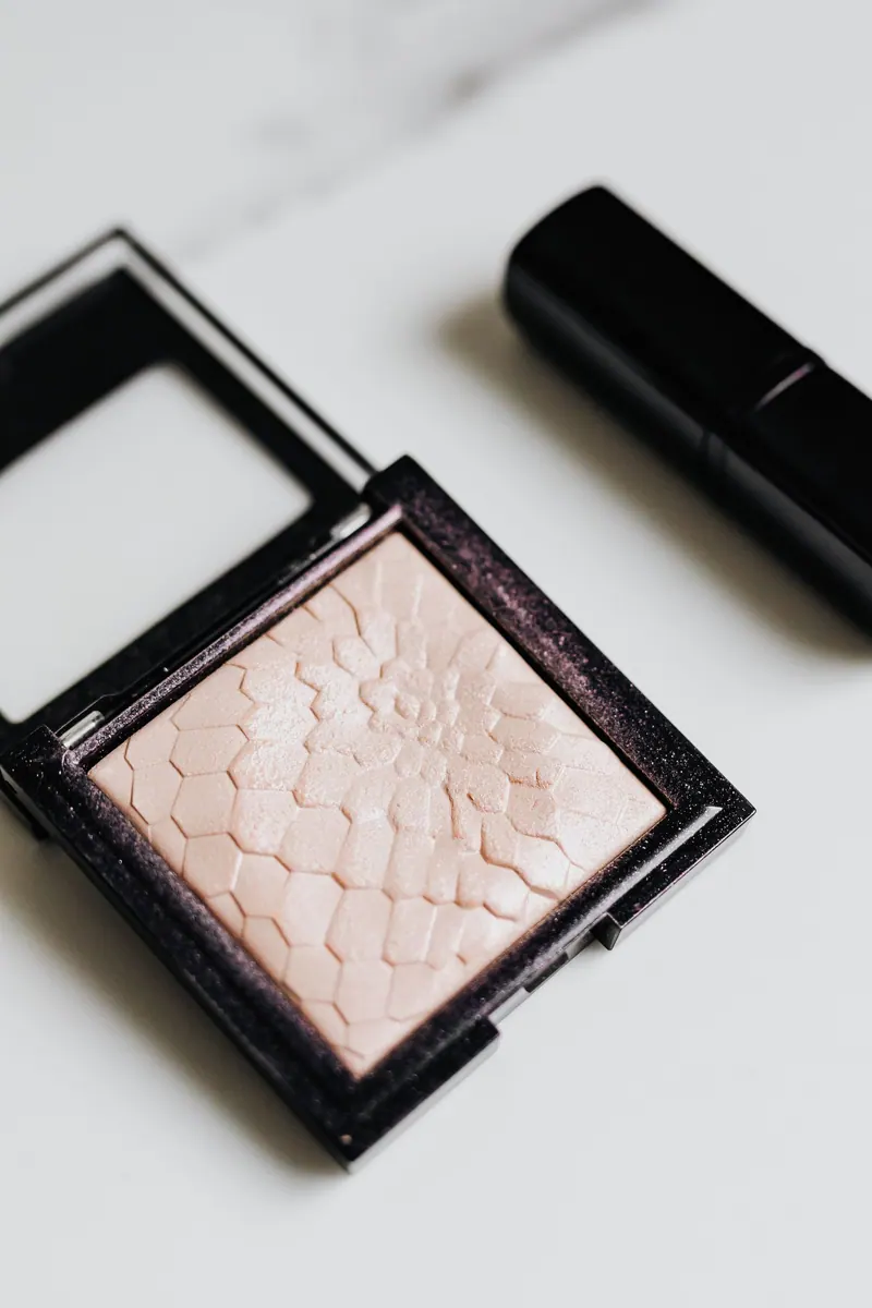 Moonlit Liquid Highlighter